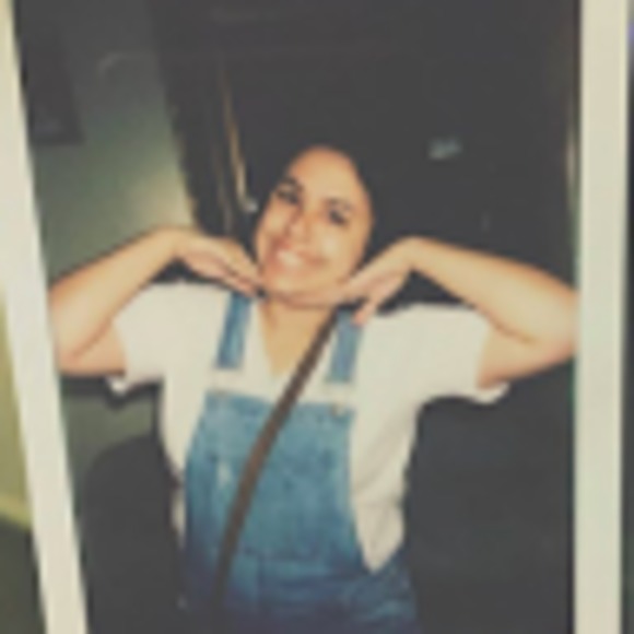 Meet your Posher, Liz - Picture 1 of 1